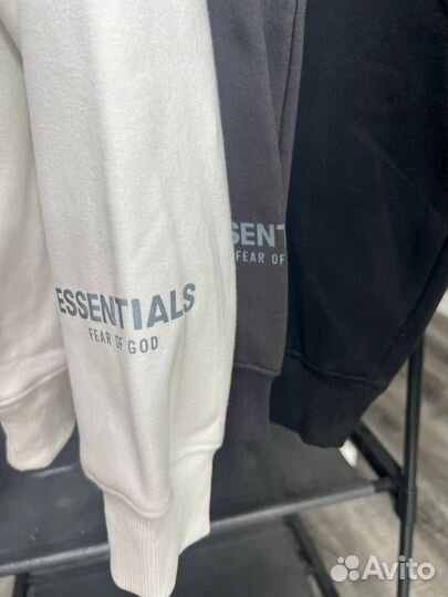Свитшот Essentials