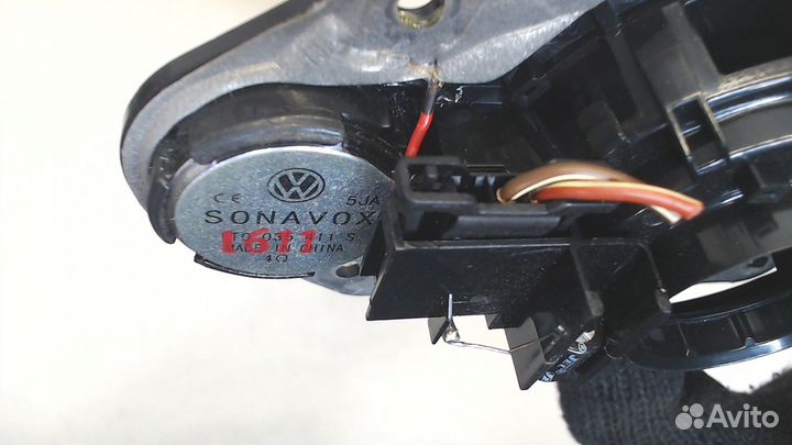 Динамик Volkswagen Touran, 2011