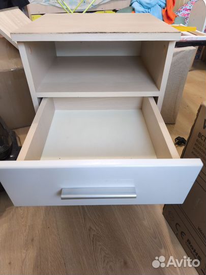 Тумбочка прикроватная бу