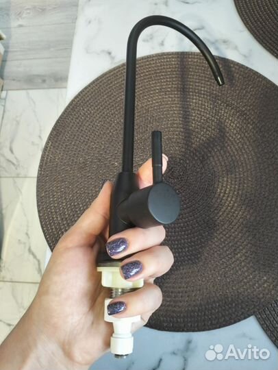 Кран на кухню новый