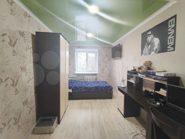 Комната 12 м² в 4-к., 5/5 эт.