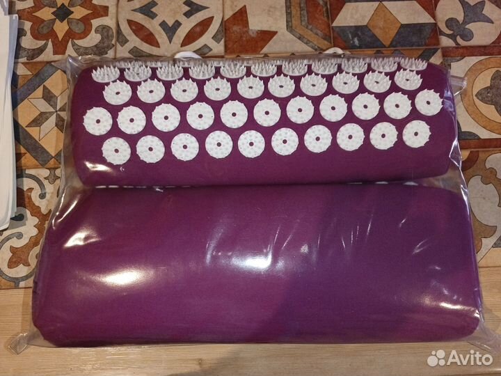 Коврик-аппликатор массажный с подушкой 68х42см