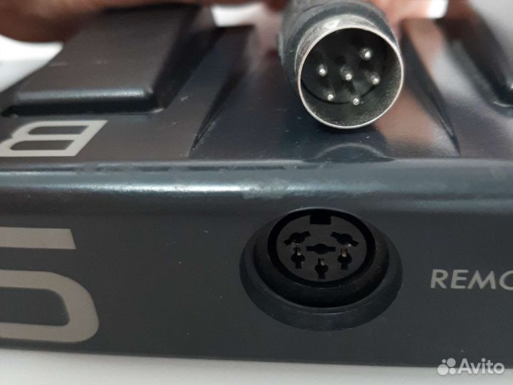 Сустейн педаль для синтезатора