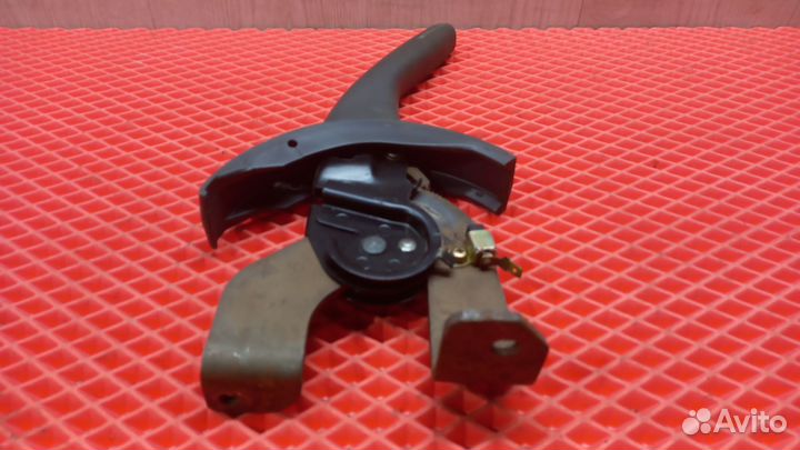 Рычаг ручного тормоза Mitshubishi Lancer 7