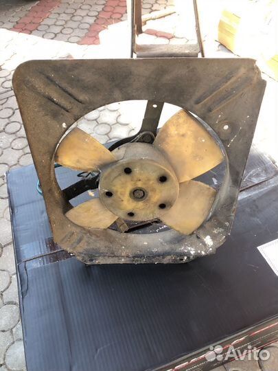 Вентилятор для радиатора автомобиля