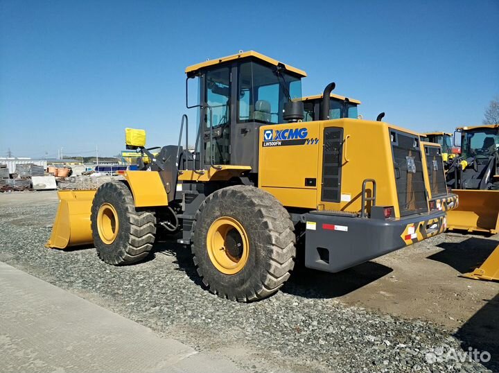 Фронтальный погрузчик XCMG LW500FN, 2023