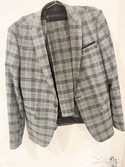 Классический костюм