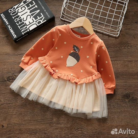 Нарядное платье на девочку 104 110
