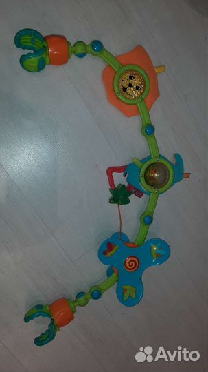 Дуга с игрушками