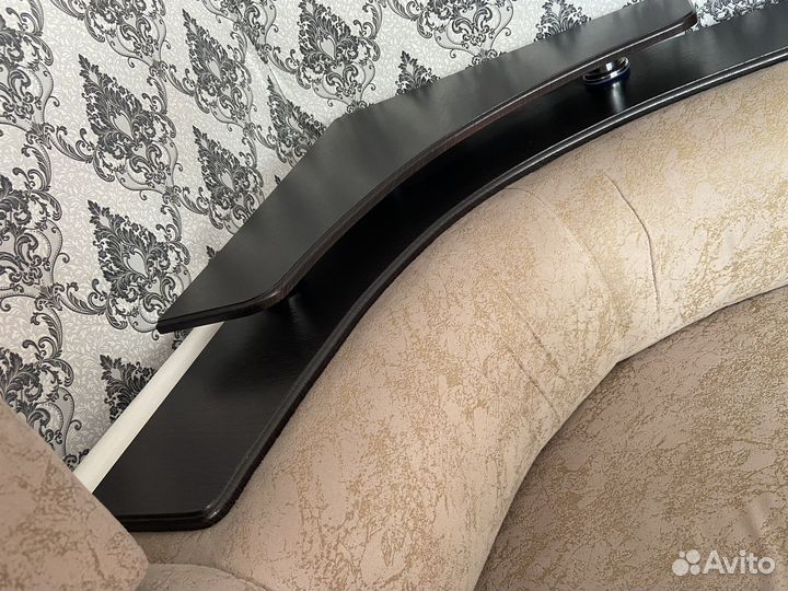 Диван и кресло