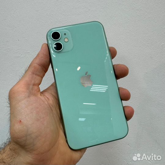 iPhone 11, 64 ГБ