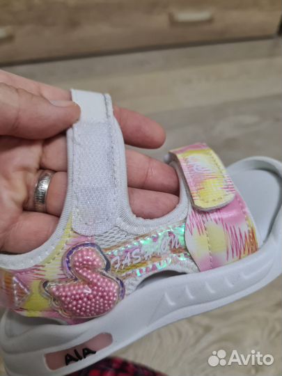 Сандалии для девочки 24 размер