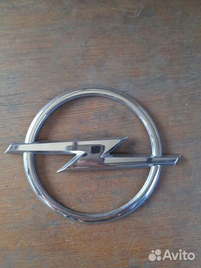 Шильдик Opel