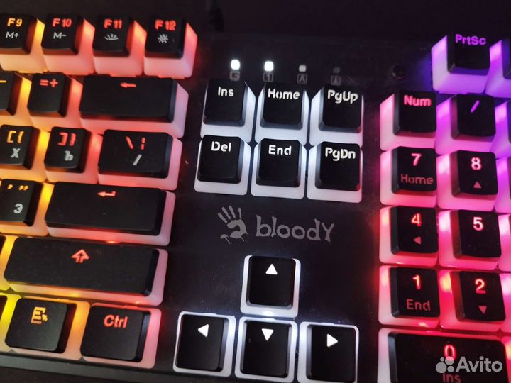 Игровая механическая клавиатура