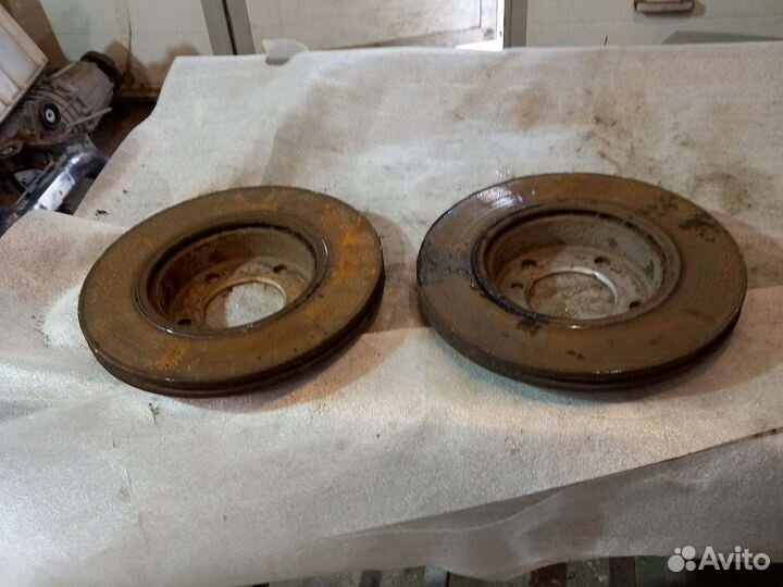 Передние тормозные диски BMW3 E46