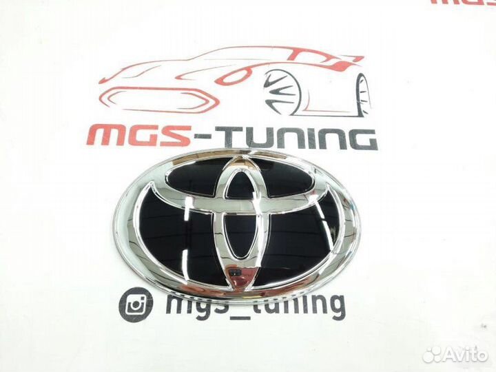 Знак (Под стекло) в решетку радиатора Toyota