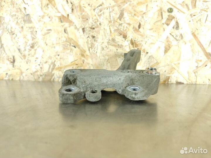 Кронштейн компрессора кондиционера Peugeot 408 201