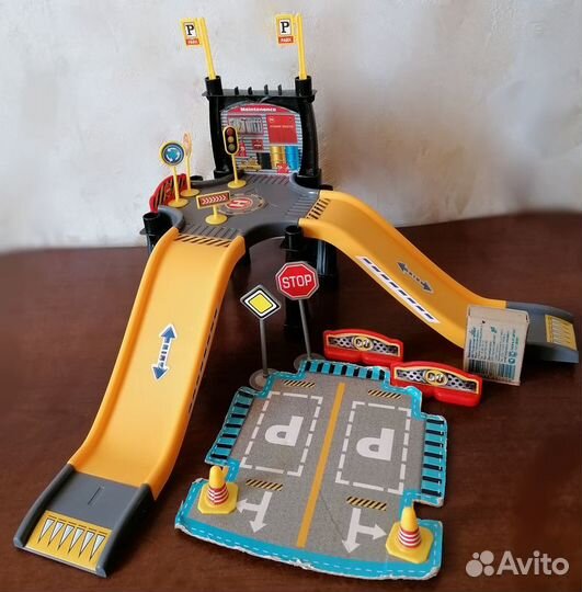 Игрушечная Парковка