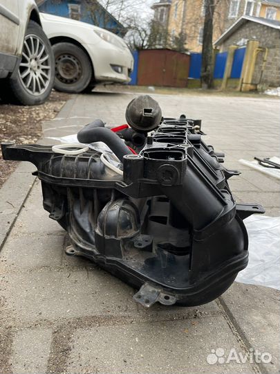 Коллектор впускной Ford focus 2 1,8-2