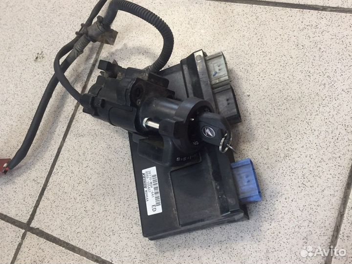 Эбу замок зажигания Honda vfr 1200 2011