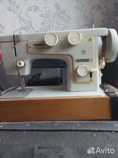 Швейная машина Подольск 142