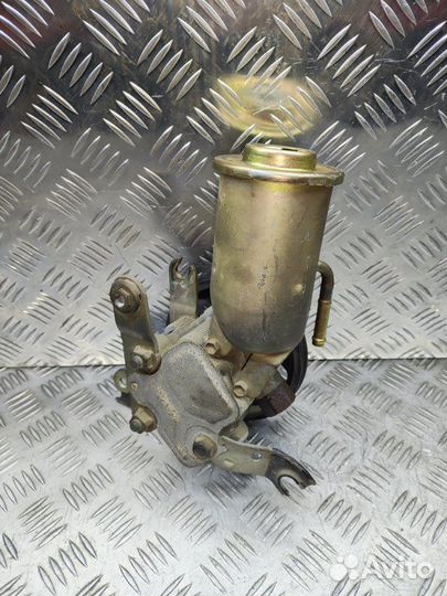 Насос гура Toyota Corolla Spacio Vitz E120 E 120