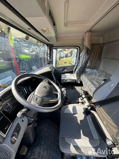 Shacman (Shaanxi) SX32586V385, 2023