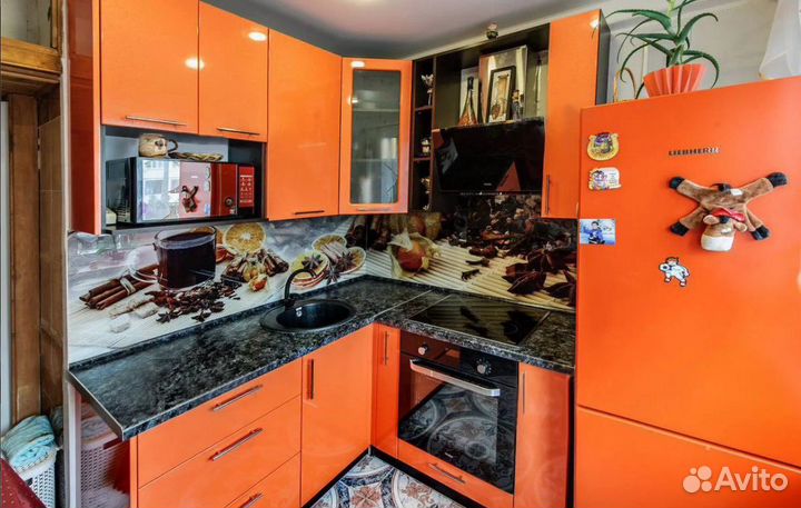 Кухонный гарнитур оранжевый цена за всё