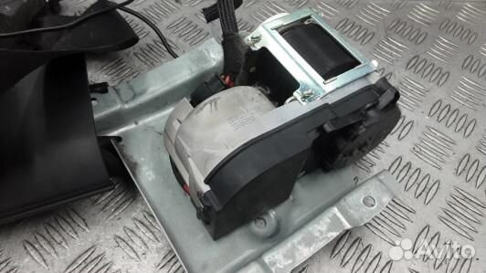 Ремень безопасности с пиропатроном сиденья передне