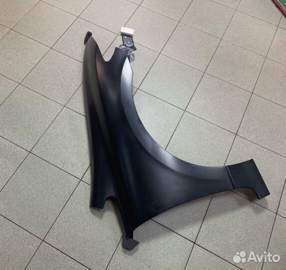 Крыло переднее правое honda civic 4d