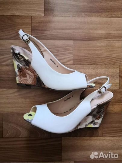 Обувь женская 37 размер новые