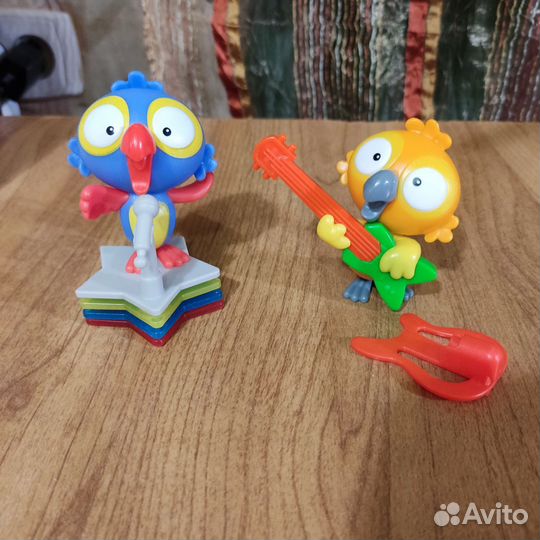 Игрушки из киндера макси