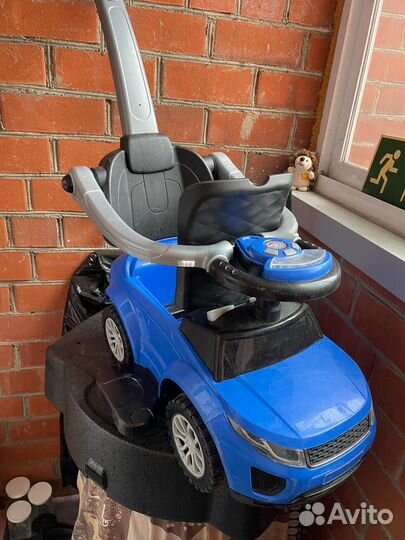 Детская машинка каталка со съемной ручкой