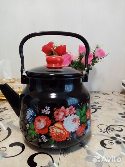 Чайник эмалированный новый