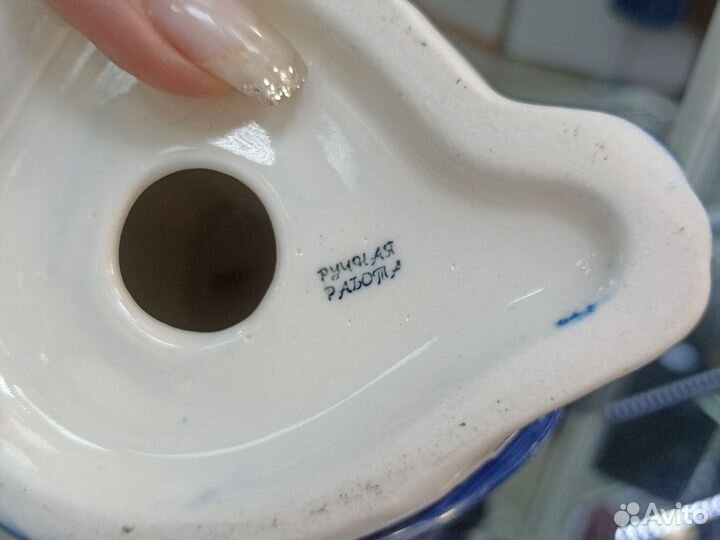 Гжель фигурка- копилка