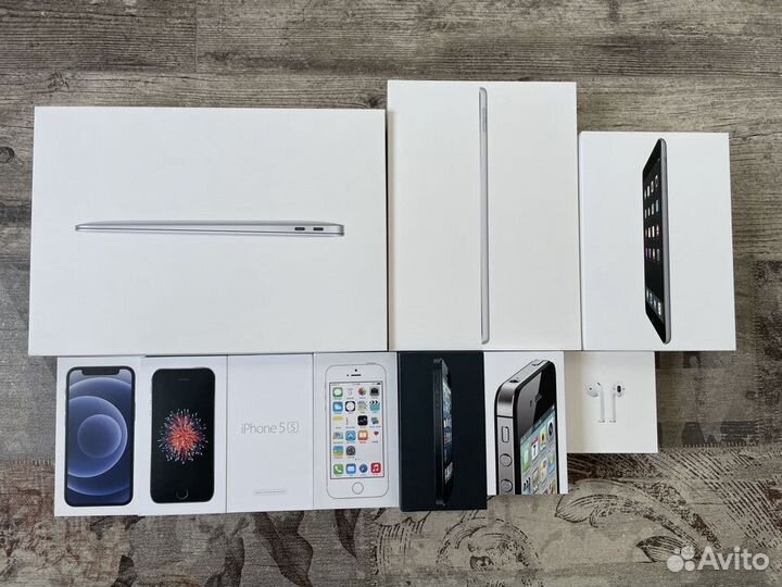 Коробки iPhone, iPad, MacBook
