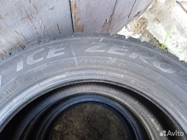 Pirelli Ice Zero 205/55 R16