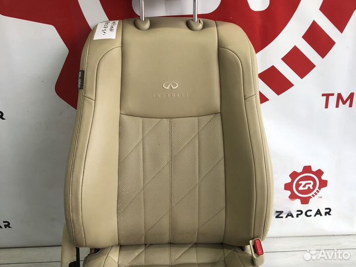 Infiniti FX37/S51 Сиденье переднее