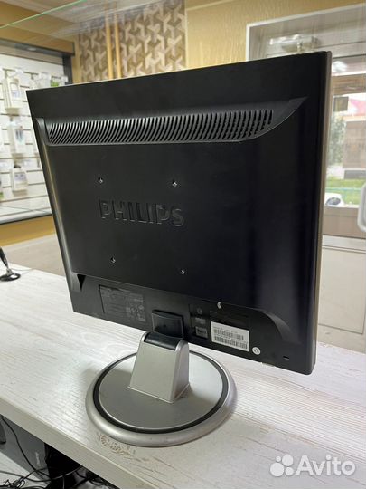 Монитор Philips 170S6 17