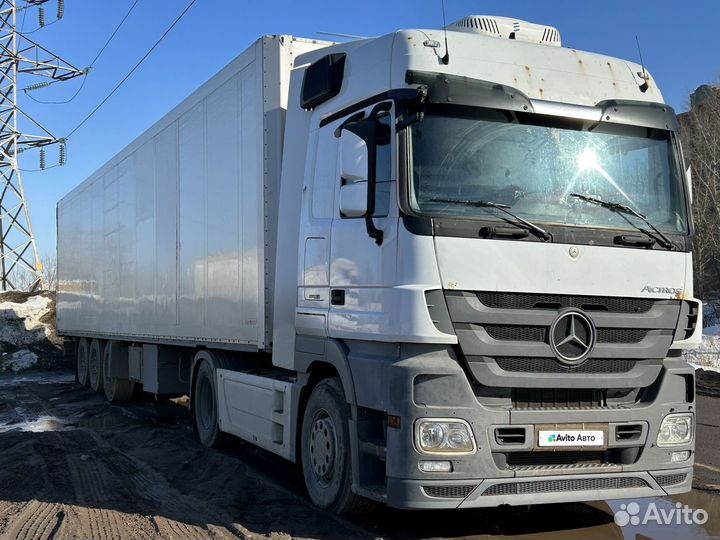 Mercedes-Benz Actros 1844 с полуприцепом, 2011