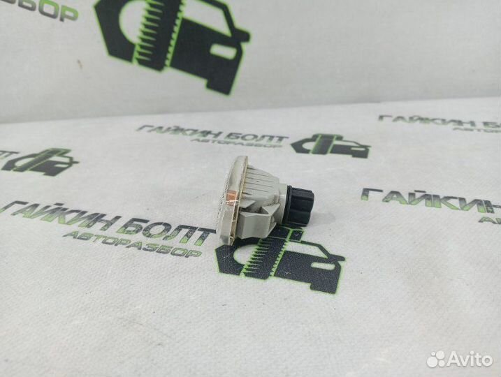 Поворотник Nissan Qashqai J10 HR16DE 2008