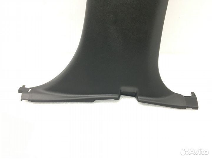 Обшивка стойки правая Mitsubishi Pajero Sport KS1W