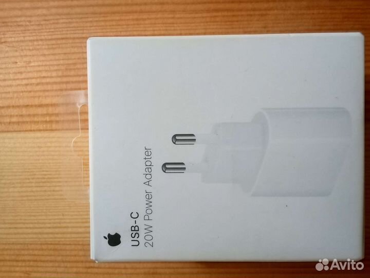 Зарядка на iPhone 20w