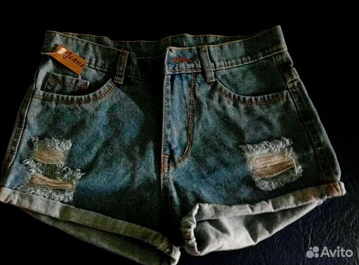 Шорты женские