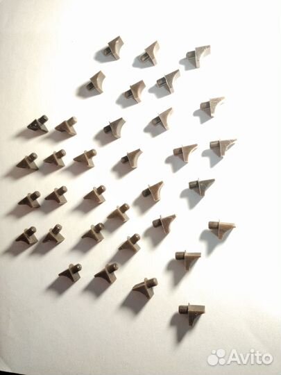 Мебельная фурнитура - уголки