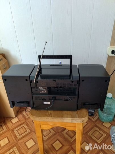 Стерео магнитола LG