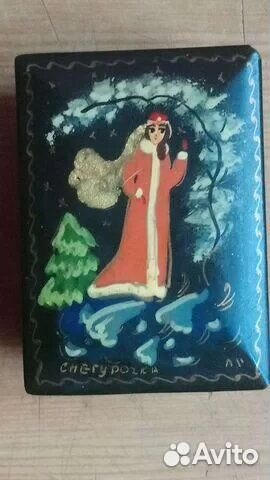 Деревянная шкатулка