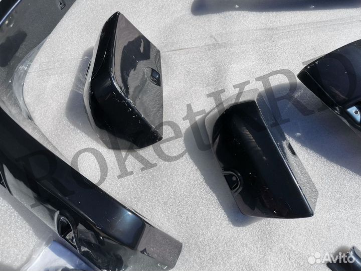 Фендера Toyoyta FJ Cruiser в Наличии