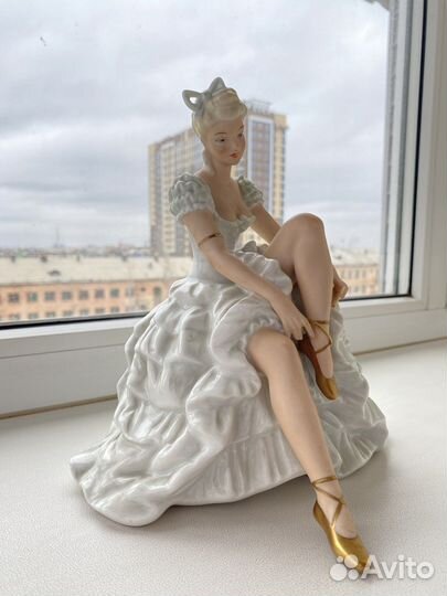 Фарфоровые статуэтки танцовщиц германия