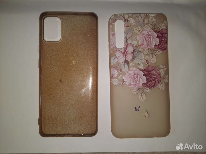 Чехлы для телефонов разные